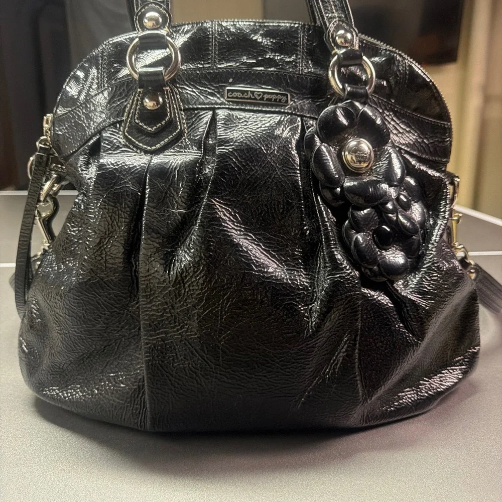 Coach Poppy Storypatch Groovy Black Patent Leather Satchel Crossbody Bag 16491
